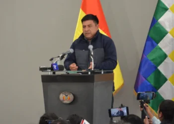 El ministro Yamil Flores en conferencia de prensa. Foto: Ministeiro de Desarrollo Rural.