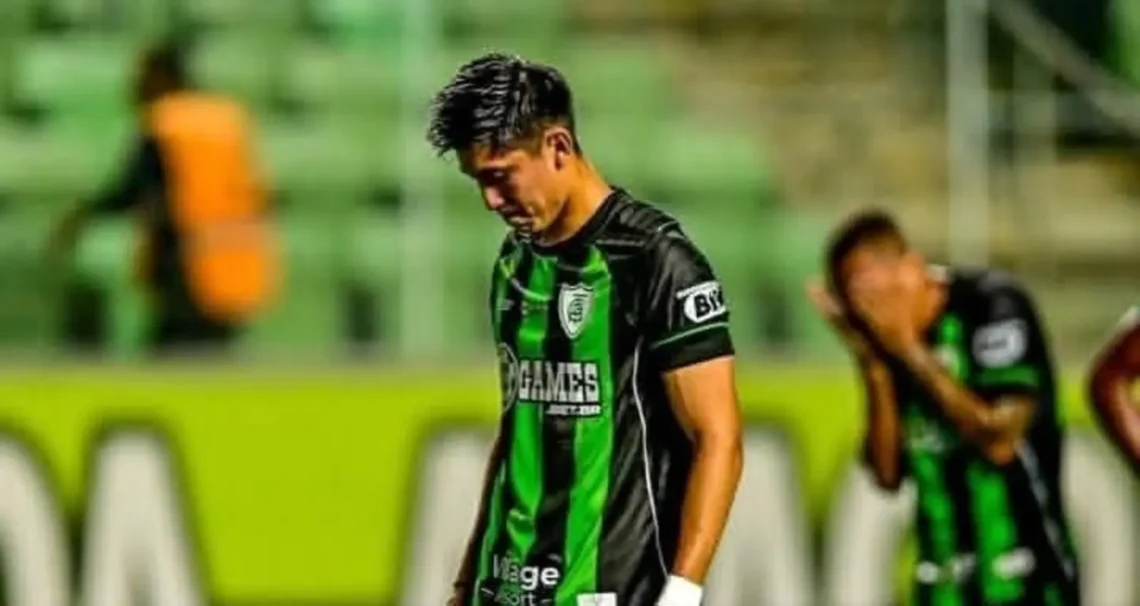 Miguel Terceros con la camiseta de America FC