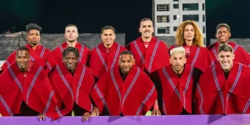 Alineación del Mushuc Runa con los dos bolivianos