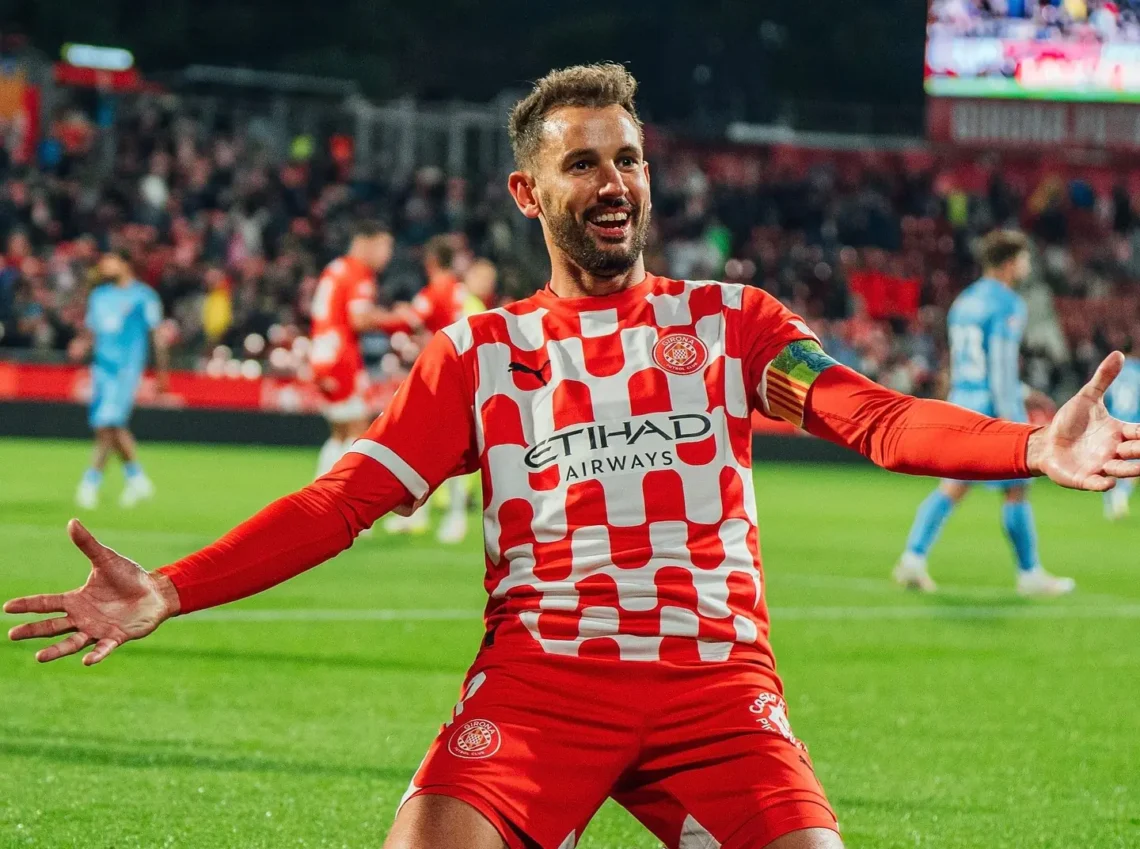 Christian Stuani celebras su gol