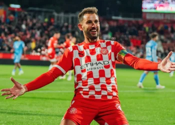 Christian Stuani celebras su gol