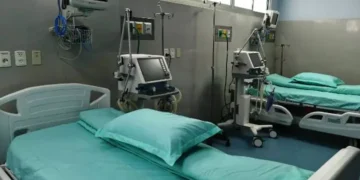 La Dirección de Salud de la Alcaldía de Santa Cruz habilitó camas para atención de casos de sarampión. FOTO: Ministerio de Salud