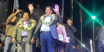El alcalde de Cochabamba, Manfred Reyes Villa, dejará su cargo el martes. FOTO: GAMC