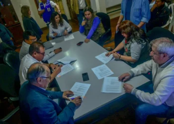 Reunión entre el Ministerio de Salud e instituciones. FOTO: Ministerio de Salud