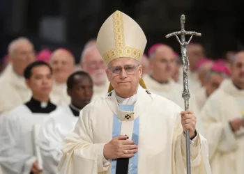 El Papa expresó sus condolencias por el accidente aéreo en India/AFP