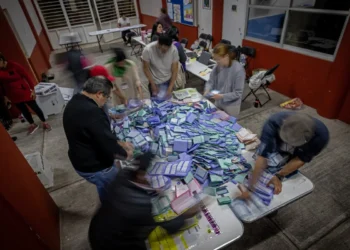 Realizan el conteo de votos en México/AFP