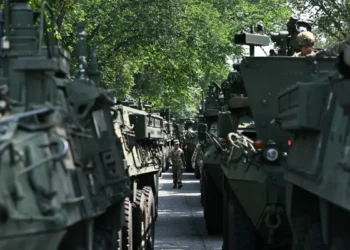 Los vehículos militares ya están en Washington/ AFP
