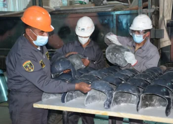 El equipo verifica todo el proceso de cada uno de los proyectos. Foto: Armada Boliviana.