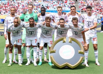 La formación de Bayern Munich poco antes de jugar con Benfica (AFP)