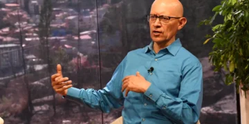 Roberto Moscoso en Piedra, Papel y Tinta de La Razón.