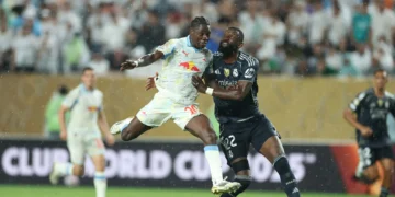 El alemán Antonio Rüdiger durante el partido con Pachuca (AFP).