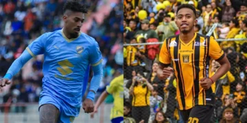 El delantero bolivarista Fabio Gomes y el volante stronguista Jaime Arrascaita.