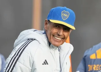 Miguel Russo en su primera práctica con Boca Juniors