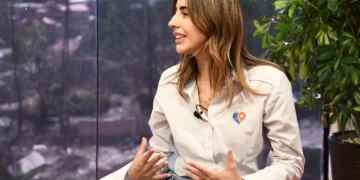 Fabiola Hinojosa, gerente de marketing y producto de estropical.com, en entrevista con Piedra, papel y tinta de La Razón.