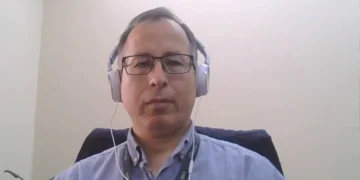 El director del Centro Boliviano de Estudios Económicos (CEBEC) de CAINCO, Pablo Mendieta en La Razón Radio.