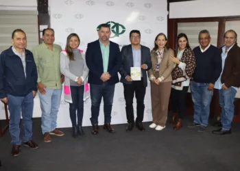Autoridades de la CAO y el Tribunal Agroambiental. Foto: CAO.