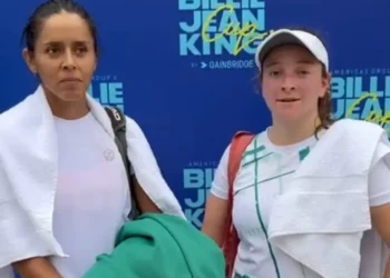 Las tenistas bolivianas Noelia Zeballos y Natalia Trigosso en el el Billie  Jean King Cup