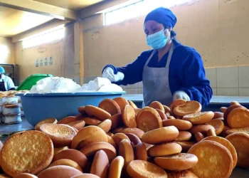 La Alcaldía de El Alto garantiza el precio del pan de batalla en Bs 0,50. FOTO: GAMEA