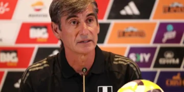 Óscar Ibáñez, DT de Perú. (Foto. Internet)