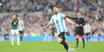 Messi festeja su gol contra Bolivia