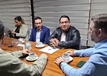 La reunión entre la Fiscalía y los productores. Foto: Fiscalía.