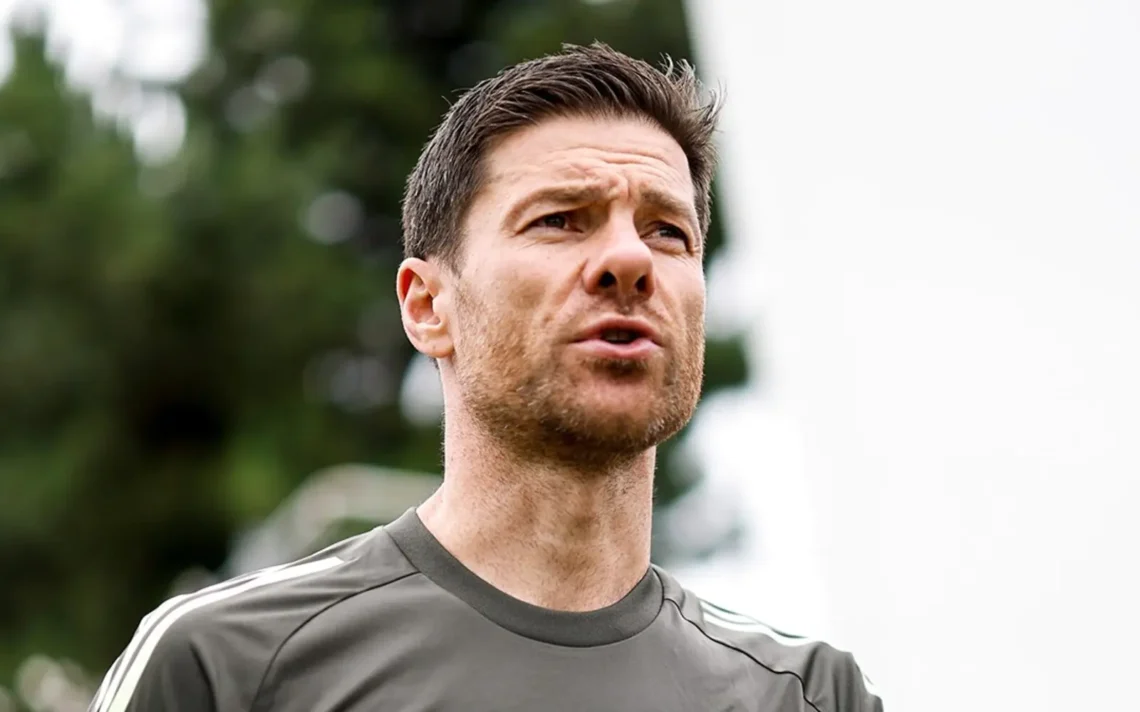 Xabi Alonso en un entrenamiento