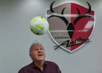 Zico en istalaciones del Kashima Antlers