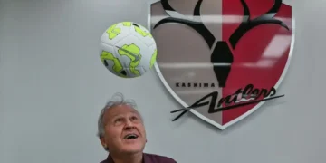 Zico en istalaciones del Kashima Antlers