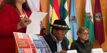 Presentación de los cuatro estudios sobre la inversión de municipios en la niñez y adolescencia. Foto: FAM-BOLIVIA