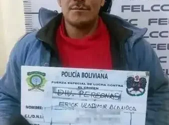 El hombre que agredió a una familia cumplirá detención preventiva en la cárcel de San Pedro. FOTO: RRSS