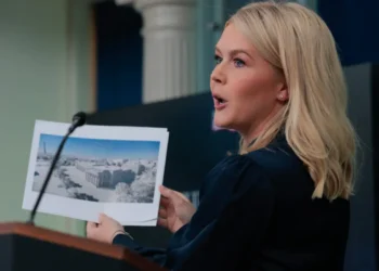 Karoline Leavitt, dio los detalles del proyecto/AFP