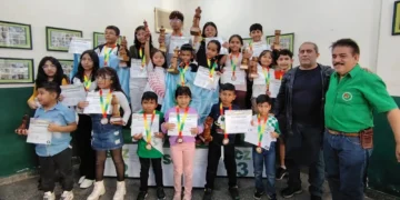 Los jugadores premiados del certamen nacional de ajedrez (FBA)