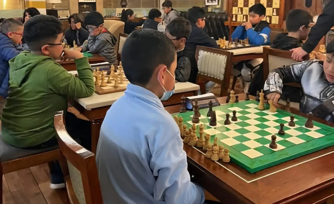 Diversas partidas de un certamen anterior (Club Blitz)