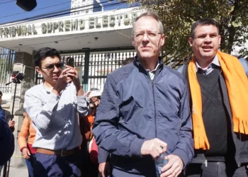 Jaime Dunn llega hasta el TSE para impugnar su inhabilitación.