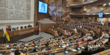 La Asamblea decidió acelerar la aprobación de créditos desde septiembre. Foto: Archivo.