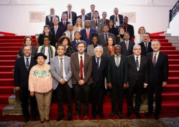 La canciller Celinda Sosa junto a otros ministros de Estado.