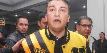 Daniel Terrazas durante su posesión como presidente stronguista (APG).