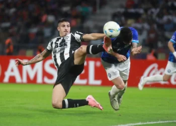 Incidencia del partido entre Central Córdoba y Cerro Largo por la Sudamericana