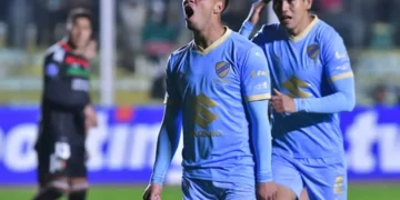 Robson Matheus celebra el gol de la victoria de Bolívar en la Sudamericana