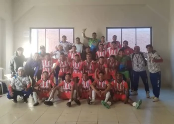 Festejo del cuadro de Guadalajara de Qqaqachaka clasificado a la fase nacional de la Copa Simón Bolívar