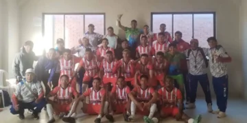 Festejo del cuadro de Guadalajara de Qqaqachaka clasificado a la fase nacional de la Copa Simón Bolívar