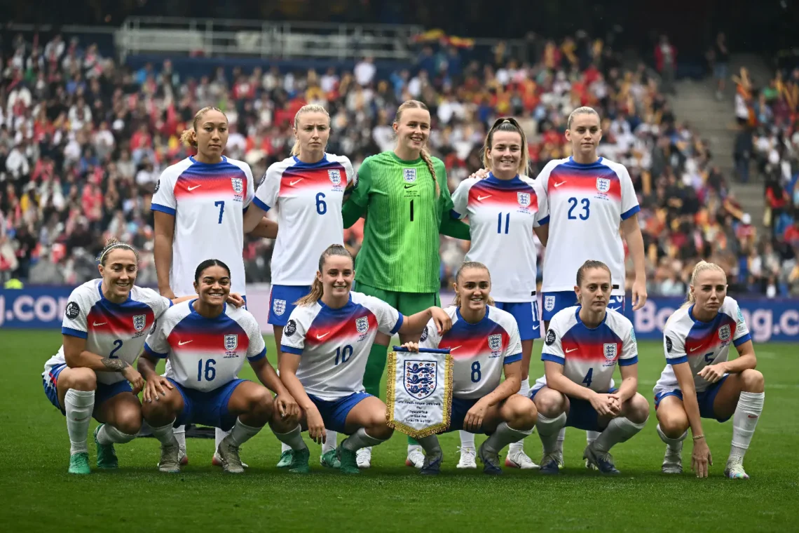 La formación de Inglaterra, el seleccionado bicampeón de Europa (AFP).