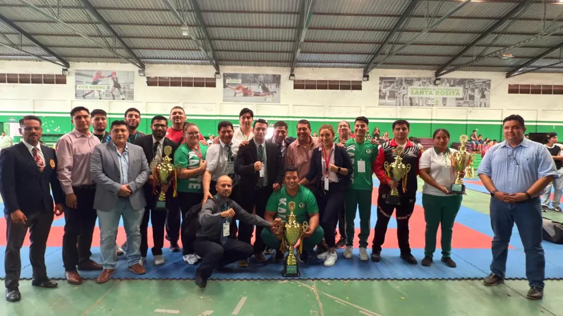 Todos los premiados del certamen disputado  en Santa Cruz (Feboka)