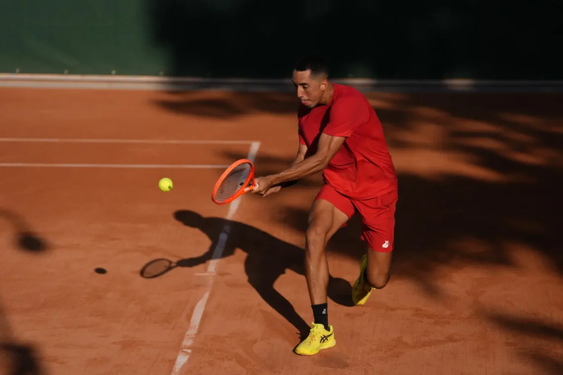 El tenista beniano Murkel Dellien en plena competencia.