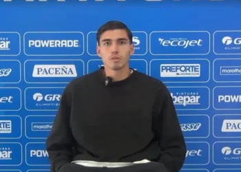 El atacante bloominista Franco Posse en conferencia.