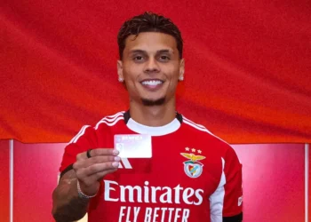 Richard Ríos en su presentación con el SL Benfica