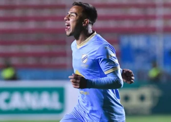 Robson Matheus grita a todo pulmón el gol del triunfo celeste ante Nacional (APG).