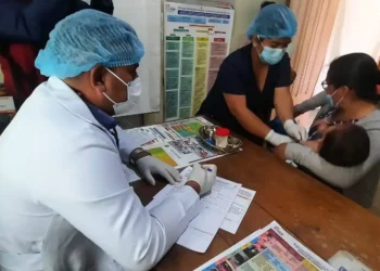 El personal de salud se prepara contra el sarampión también con la ejecución de simulacros. Foto: Sedes Pando.