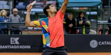 El tenista boliviano Federico Zeballos en plena competencia.