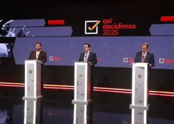 Los candidatos presidenciales que asistieron al debate de Unitel. Foto: Unitel.